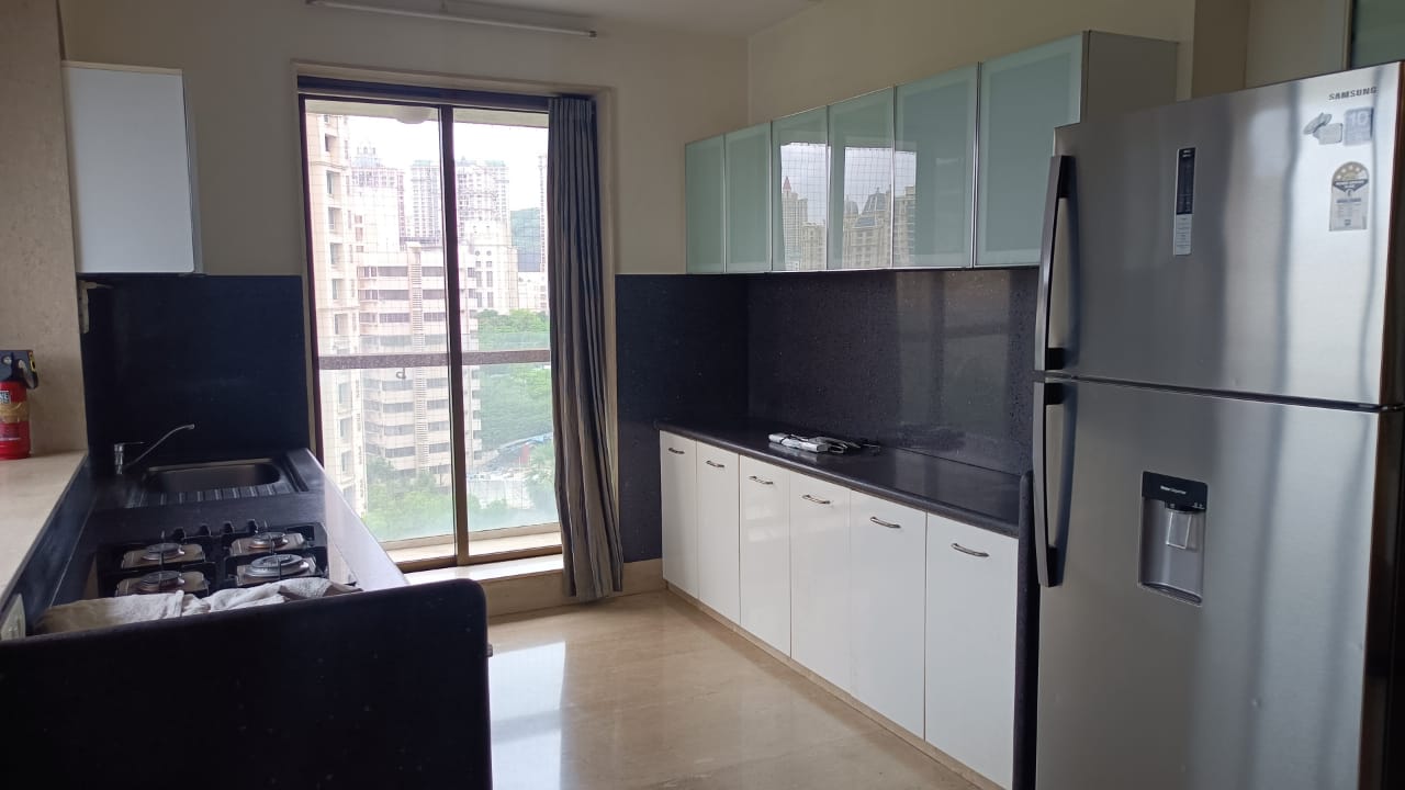 3 BHK Fully Furnished in Lake Front Solitaire , Powai